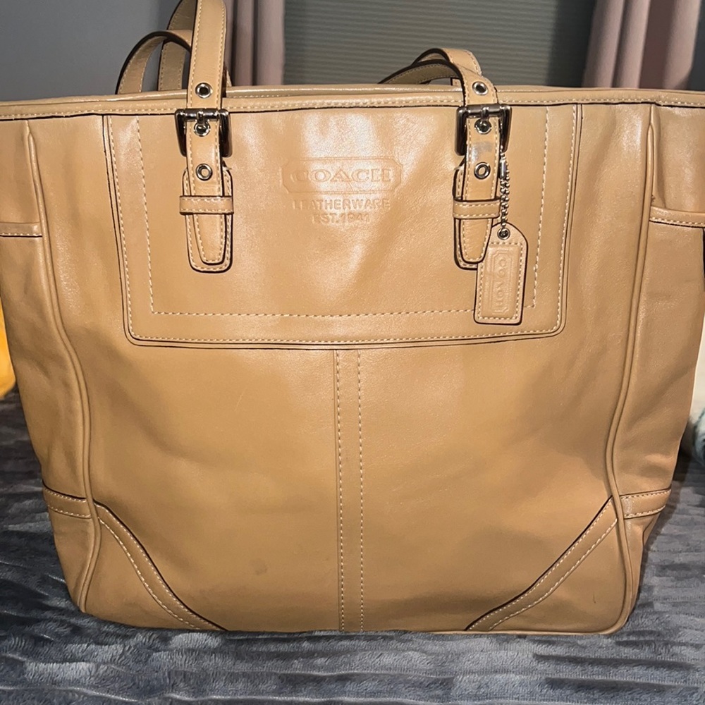 Vintage Coach Zip-Top Leather Tote